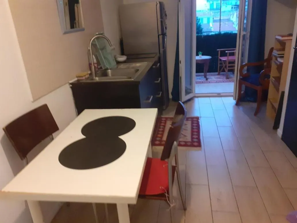 Appartement Calme Avec Terrasse Marseille France