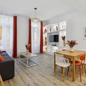 Le Confort D'un T3 Climatise En Plein Coeur De Appartement